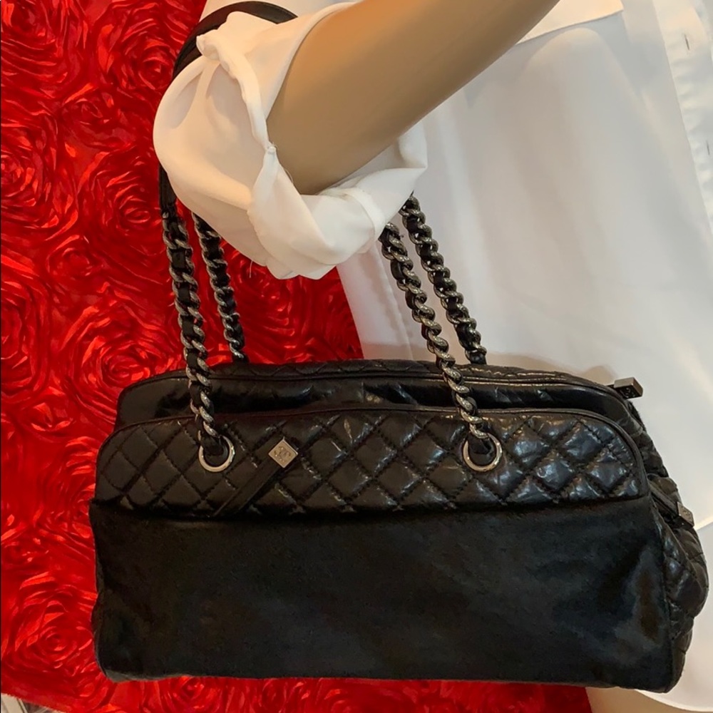Chanel Quilted Leather Bag